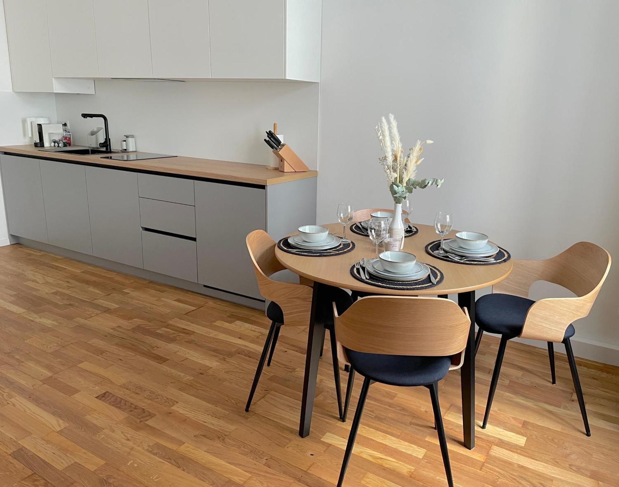 Authentic Apartment Near The City Centre Вена Экстерьер фото