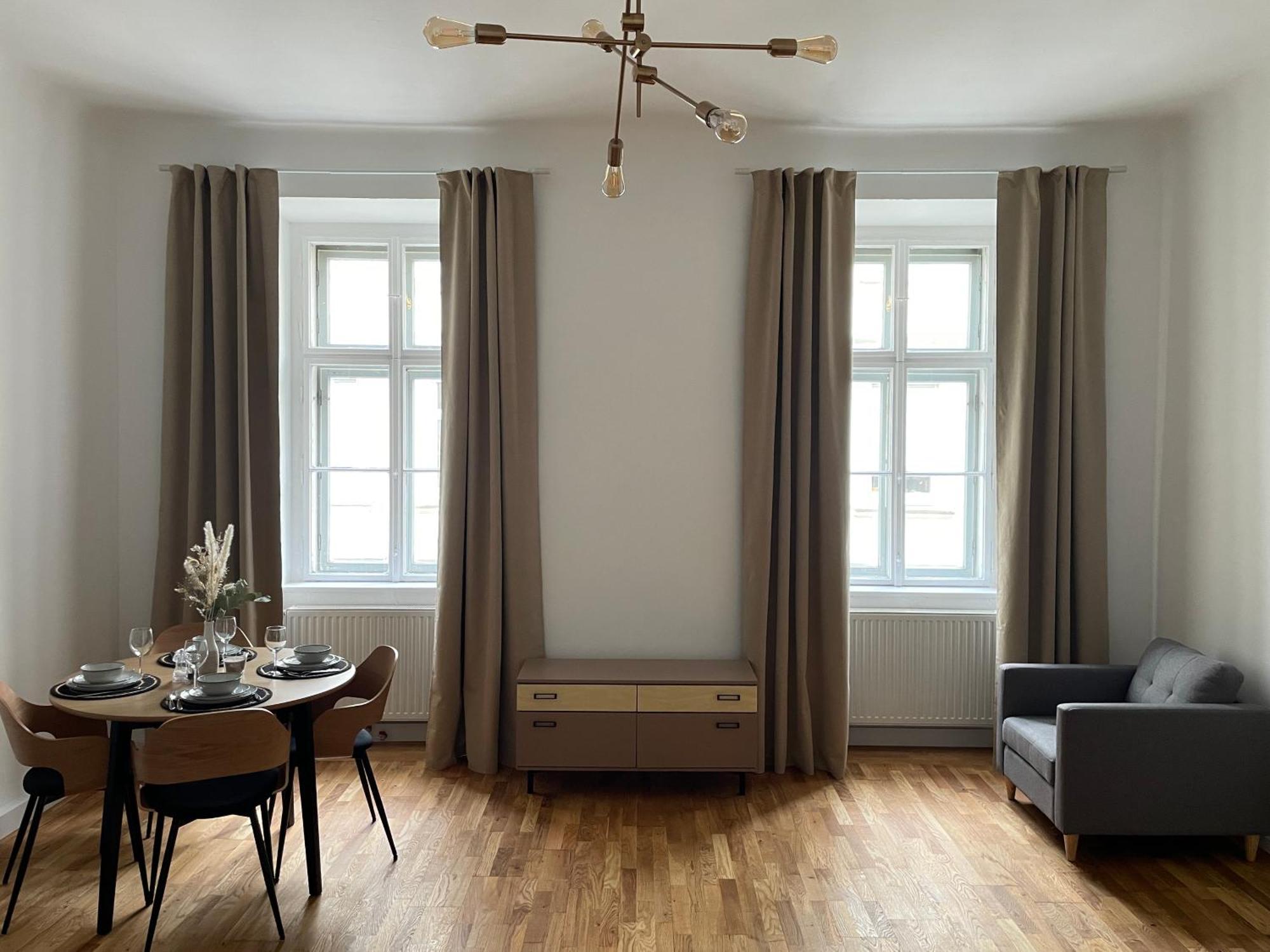 Authentic Apartment Near The City Centre Вена Экстерьер фото